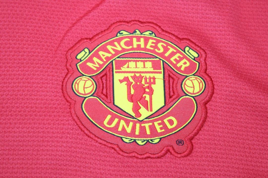 Camisa Manchester United Home 13/14 - Versão Retrô "Mata" Nº 8 - Imagem 4