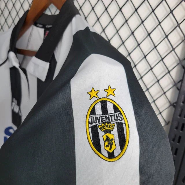Camisa Retrô Juventus I 1997/98 Masculino Preto e Branco - Imagem 6