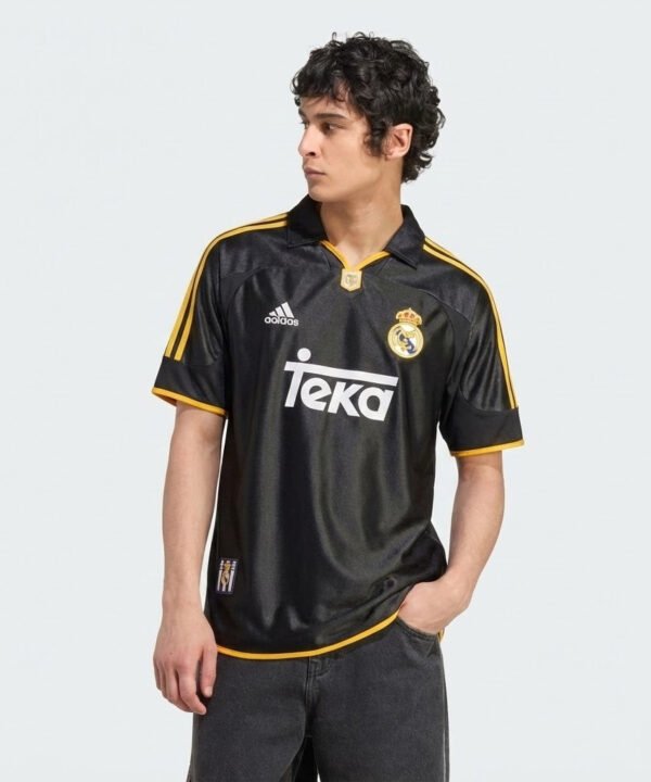 Camisa Retrô Real Madrid 1999/00 II