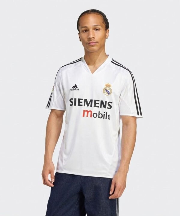Camisa Retrô Real Madrid 2004/05 I