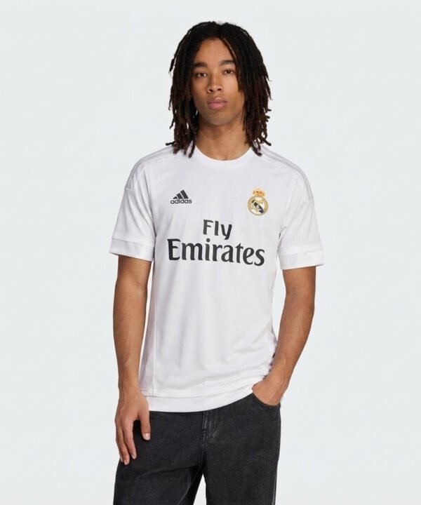 Camisa Retrô Real Madrid 2015/16 I
