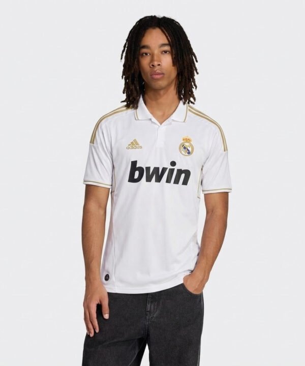 Camisa Retrô Real Madrid 2011/12 I