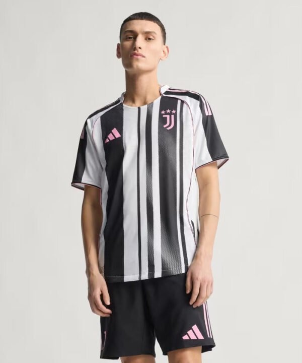 Camisa adidas Juventus FC 2025/26 I Jogador