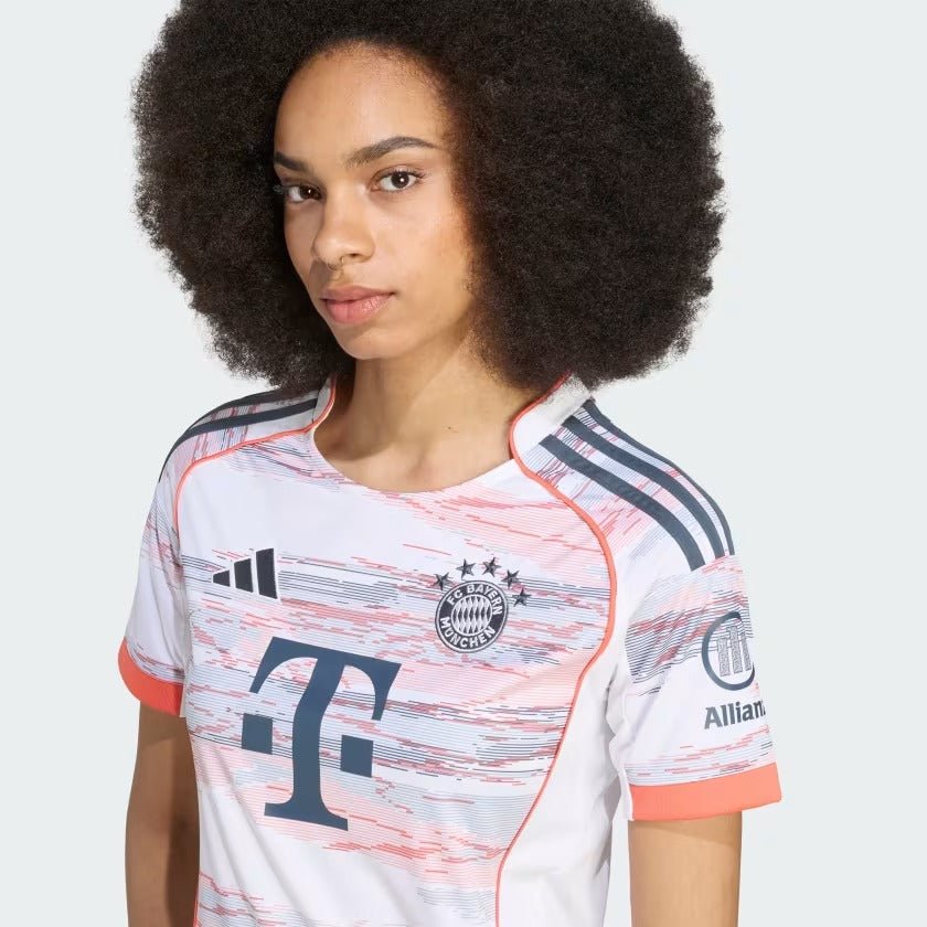 Camisa Feminina adidas Bayern de Munique 2025/26 II - Imagem 5